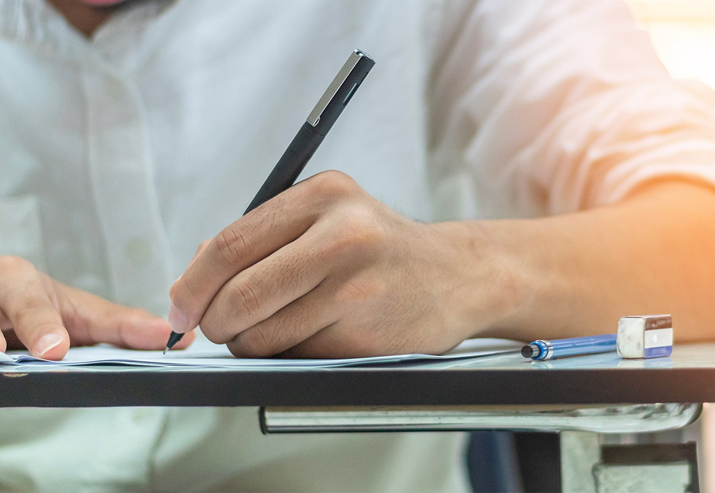 Esclusione dal concorso pubblico: dovere di verifica della pubblica amministrazione sui requisiti del candidato
