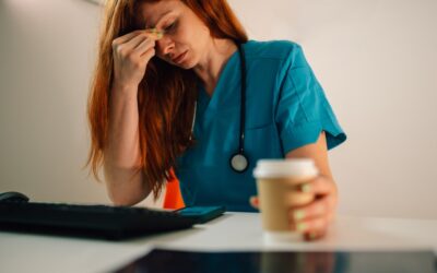 Straining sul posto di lavoro: un caso emblematico su tutela psicologica, obblighi datoriali e responsabilità del dirigente 